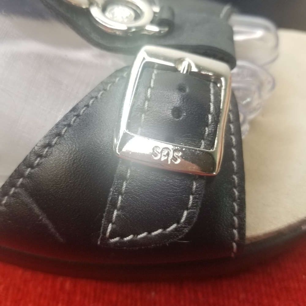 SAS Captiva black leather bling t strape sandals - Picture 11 of 11